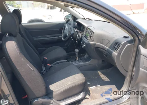 2009 Hyundai Accent Gs from USA, damaged, VIN KMHCM36C29U127354